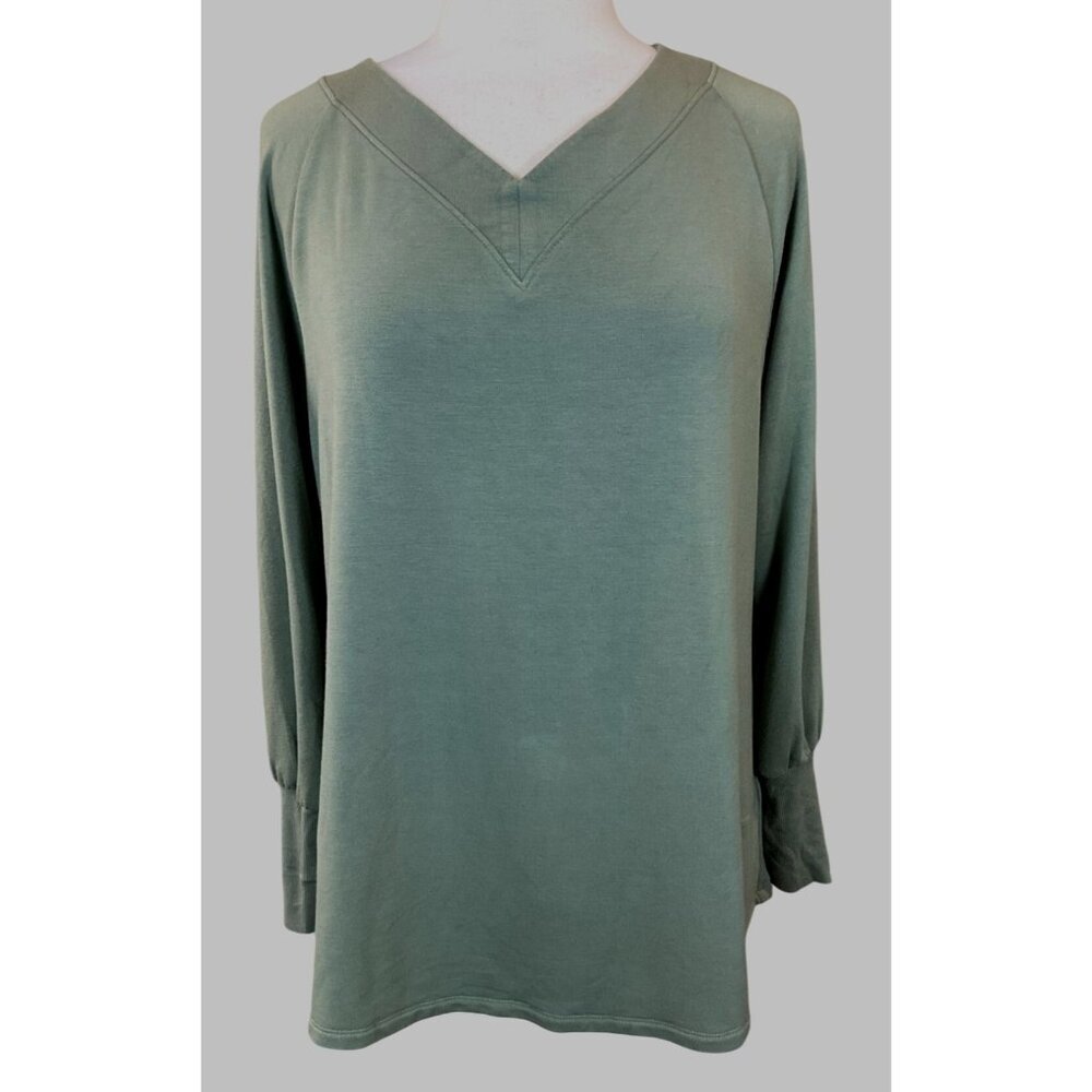 Soft Surroundings Long Sleeve V-Neck Olive Green Knit Top With Button Cuffs XL